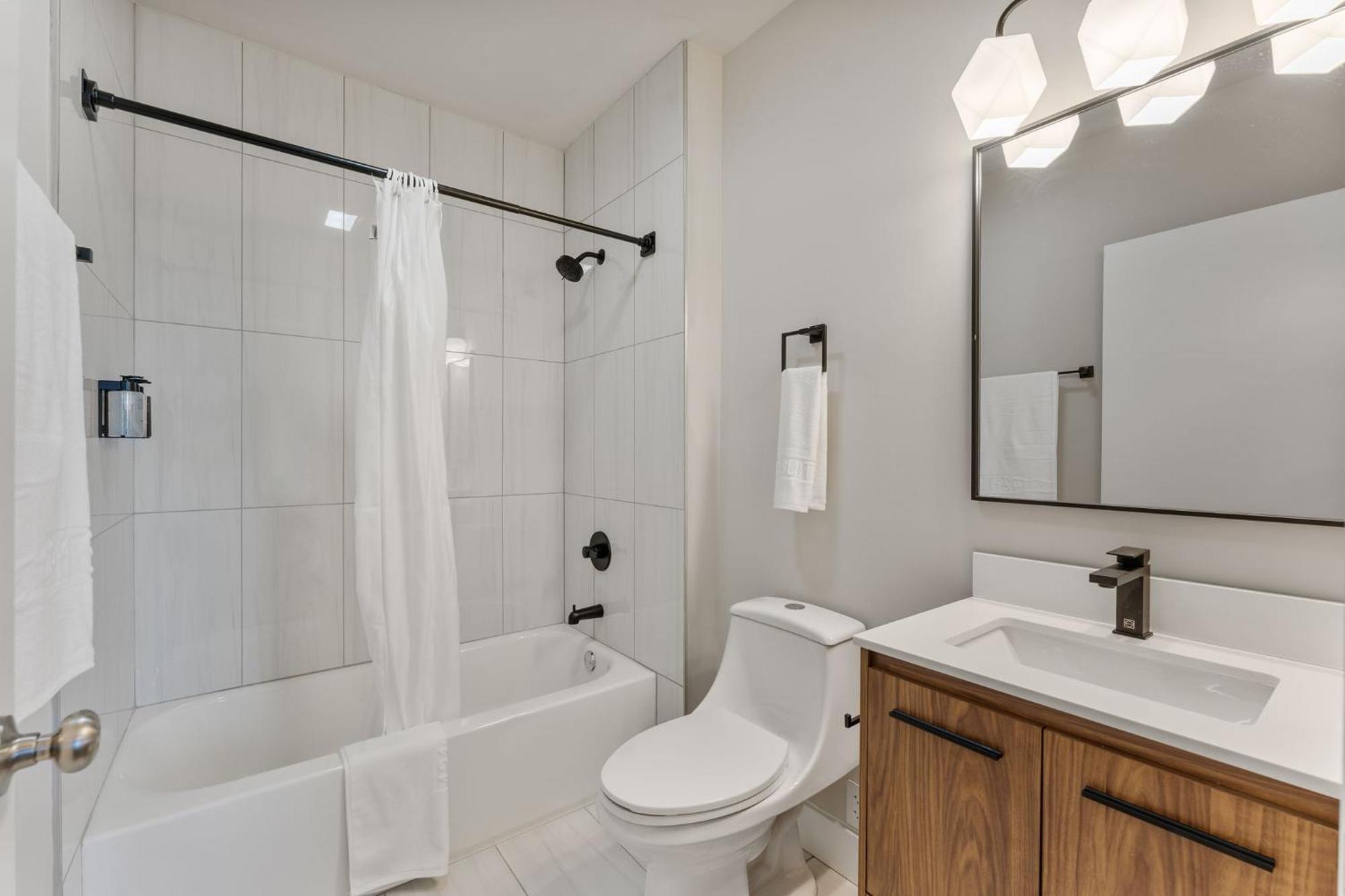 4211 Suites Филаделфия Екстериор снимка